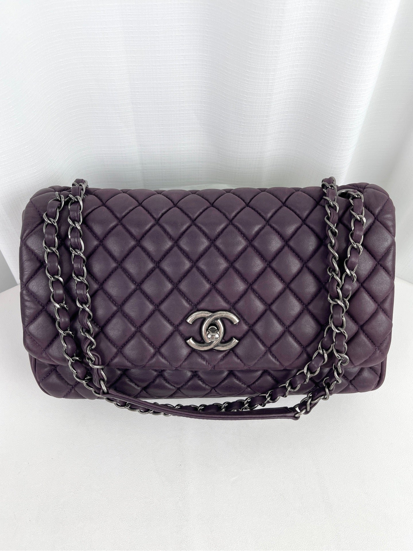 Chanel - Timeless/Classique - Leather - Purple - (medium)
