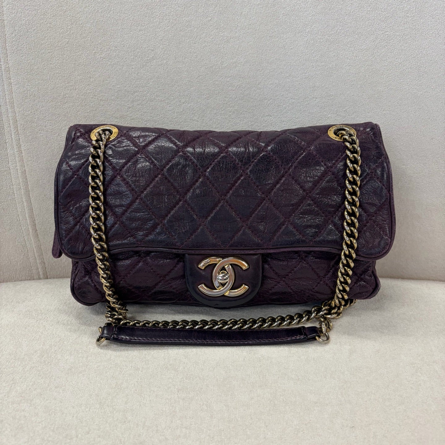 Chanel - Timeless/Classique - Leather - Purple - (medium)