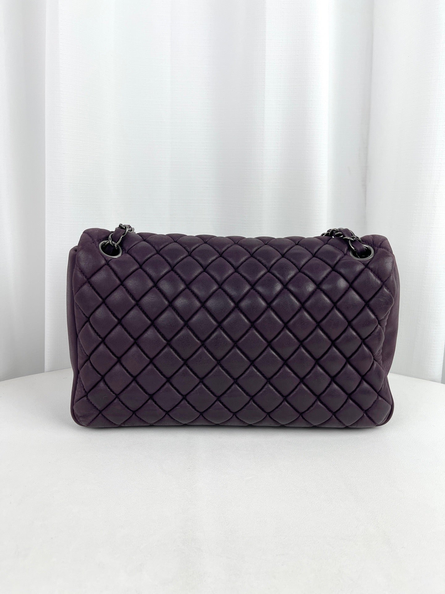 Chanel - Timeless/Classique - Leather - Purple - (medium)