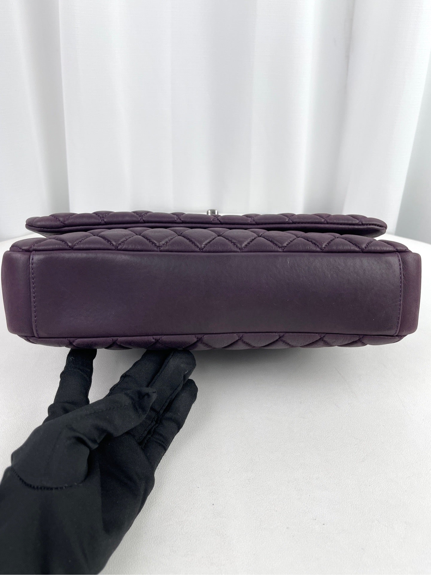 Chanel - Timeless/Classique - Leather - Purple - (medium)
