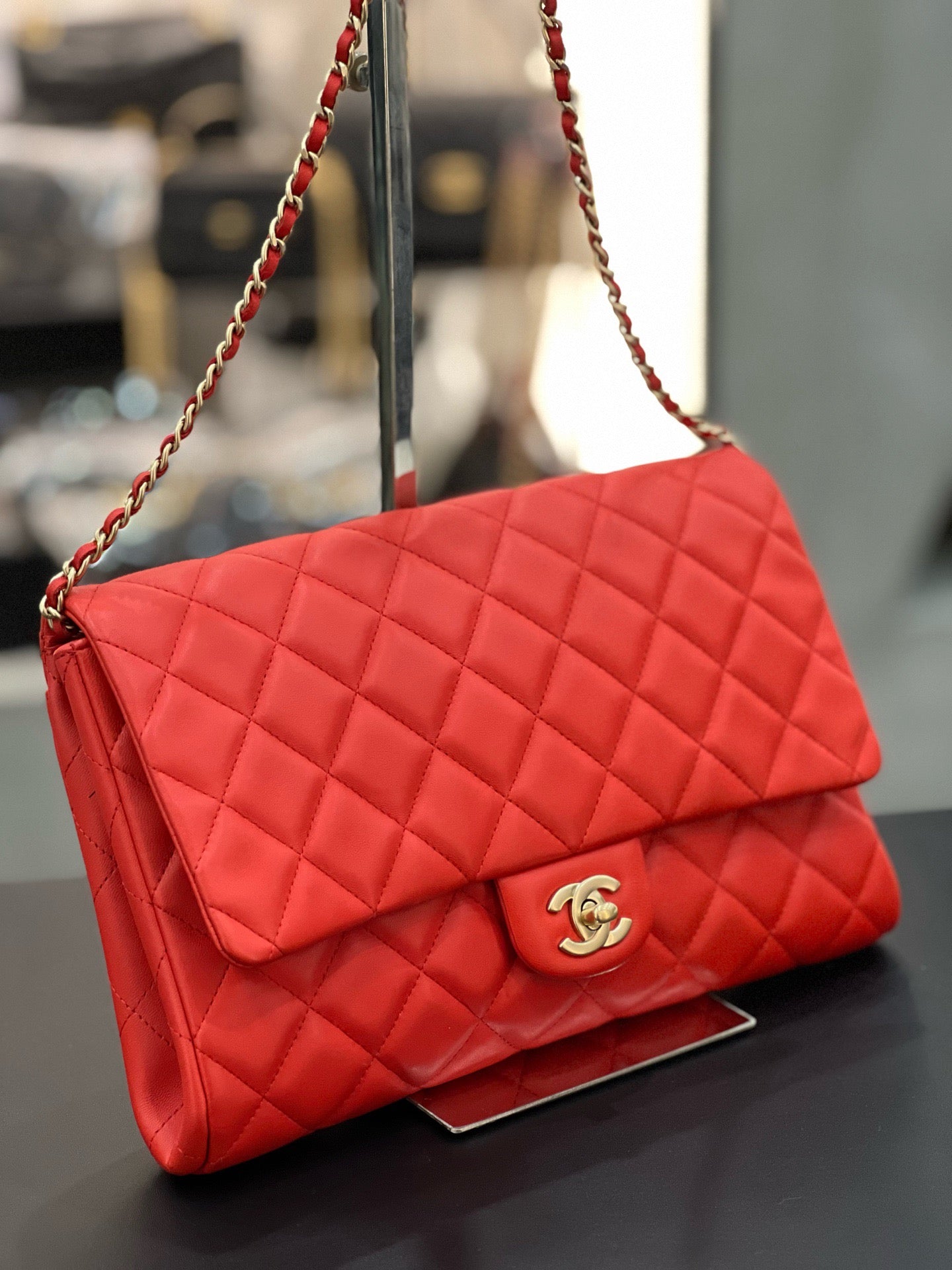 Chanel - Timeless/Classique - Leather - Red - (medium)