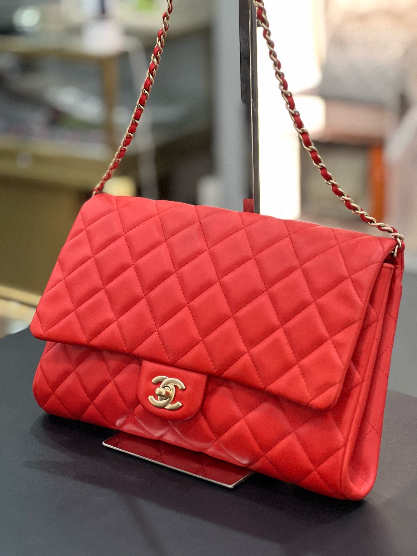 Chanel - Timeless/Classique - Leather - Red - (medium)