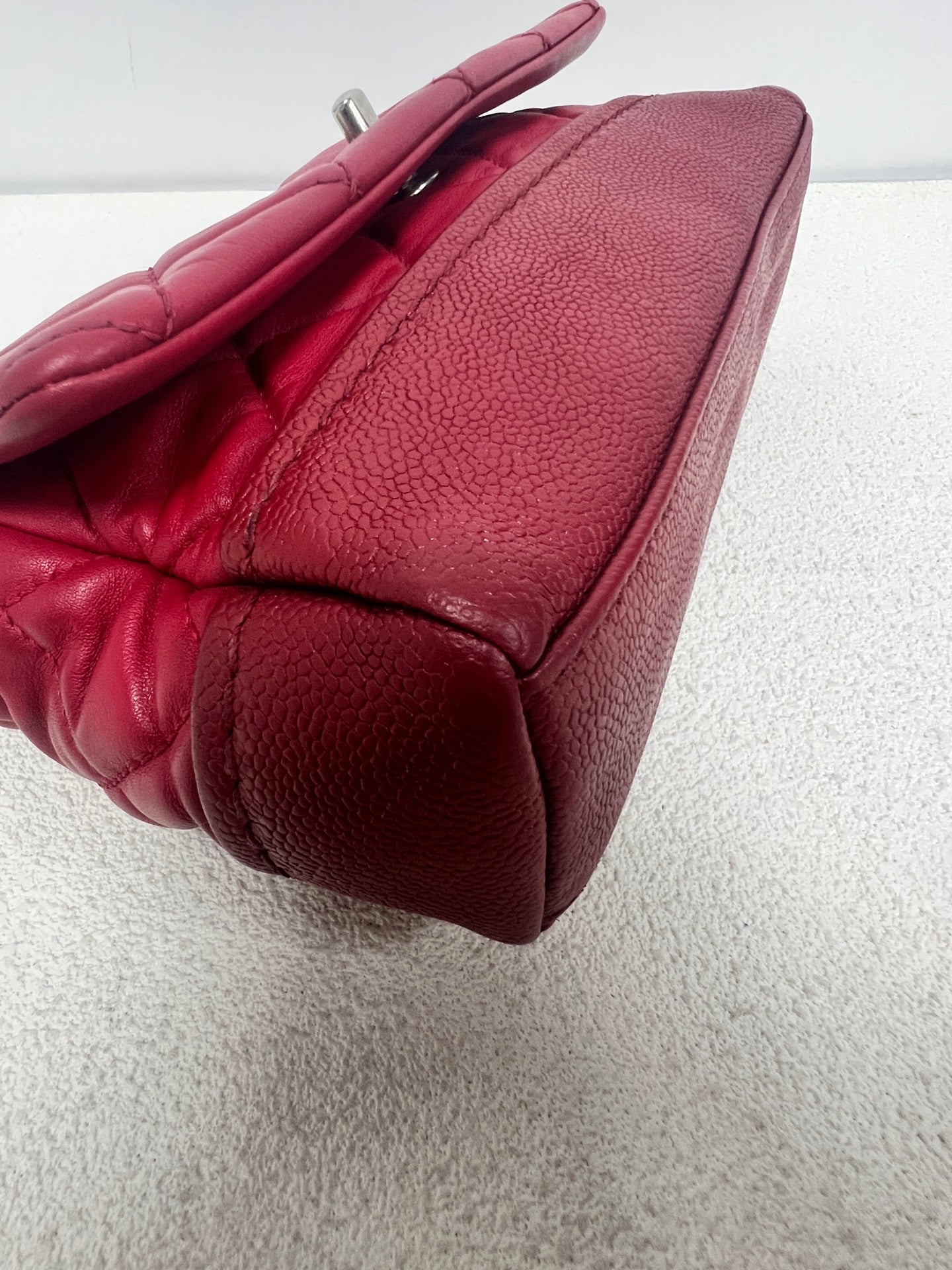 Chanel - Timeless/Classique - Leather - Red - (small)