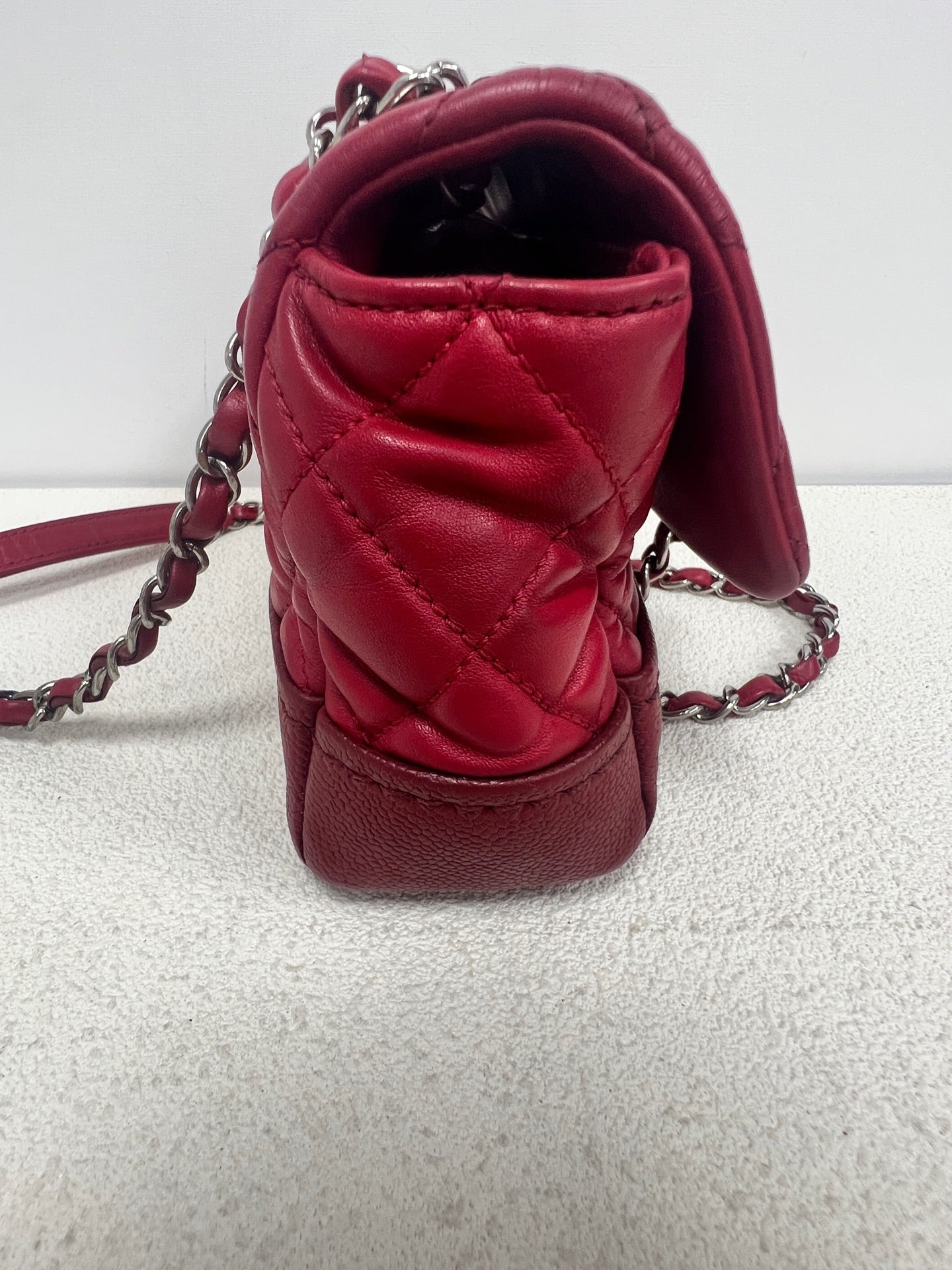 Chanel - Timeless/Classique - Leather - Red - (small)