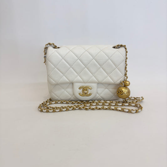Chanel - Timeless/Classique - Leather - White - (mini)