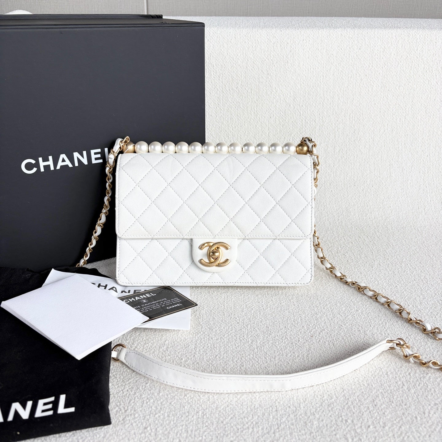 Chanel - Timeless/Classique - Leather - White - (mini)