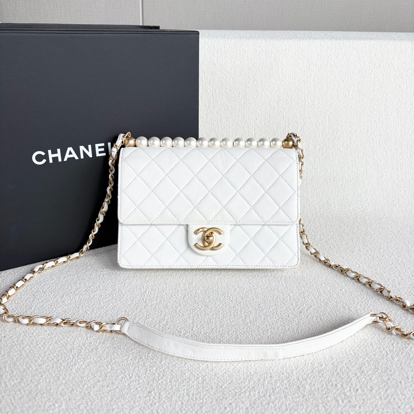 Chanel - Timeless/Classique - Leather - White - (mini)