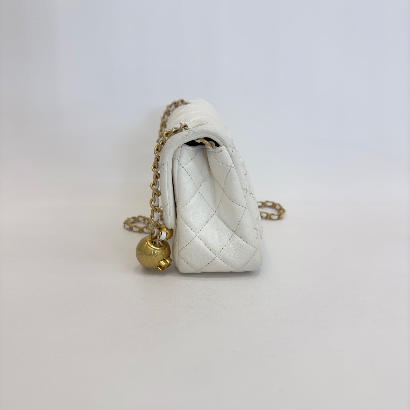 Chanel - Timeless/Classique - Leather - White - (mini)