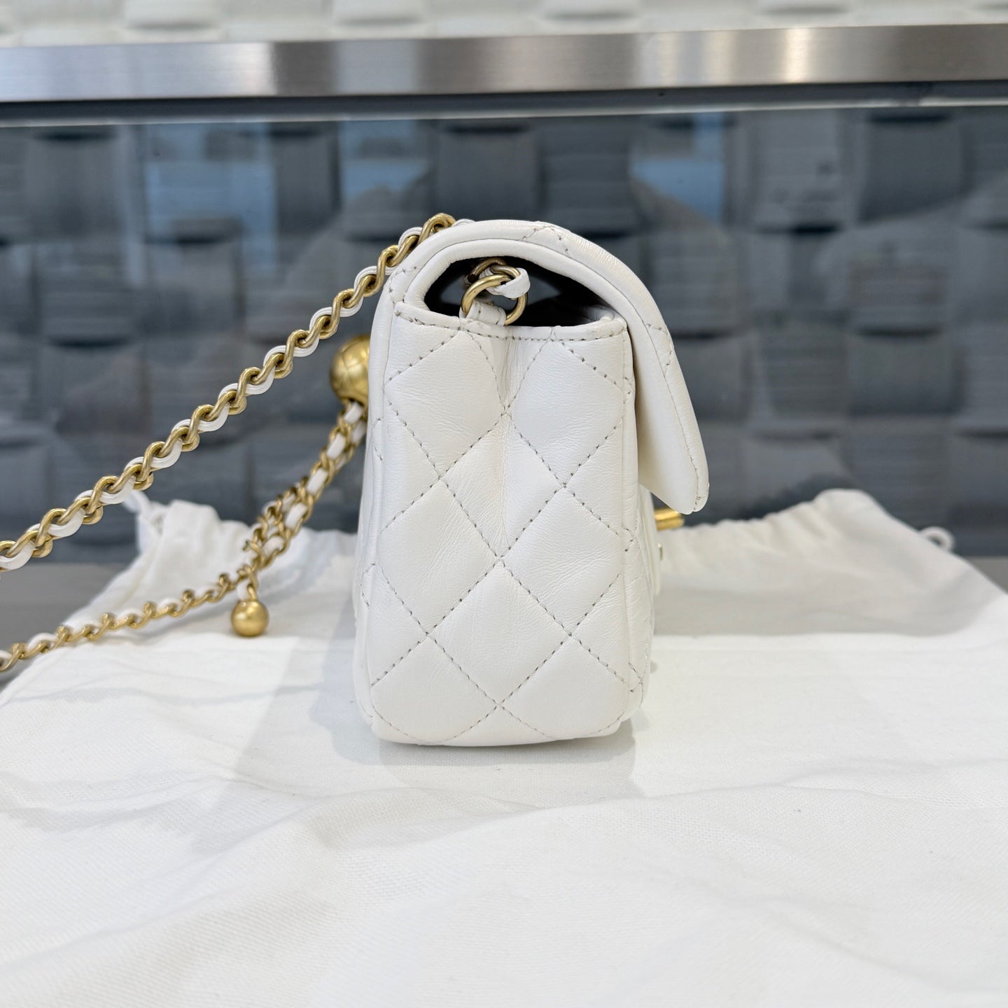 Chanel - Timeless/Classique - Leather - White - (mini)