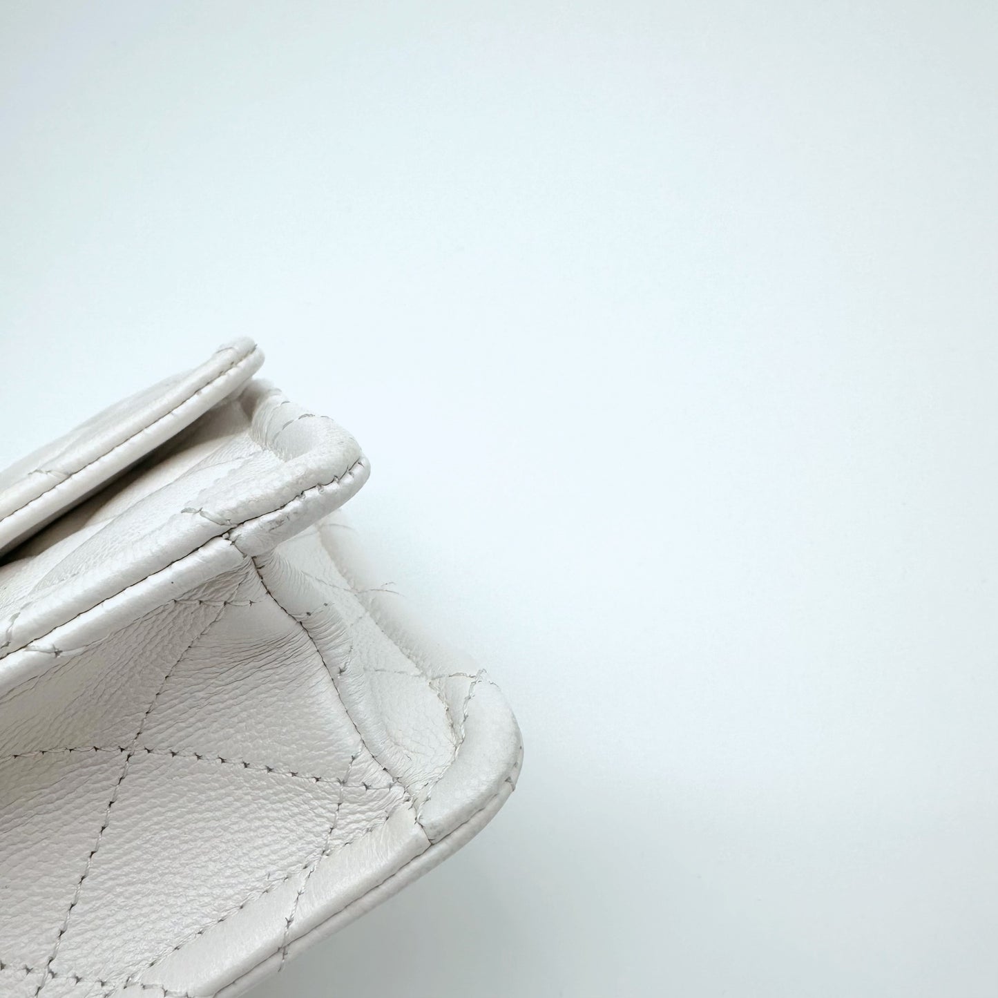 Chanel - Timeless/Classique - Leather - White - (mini)