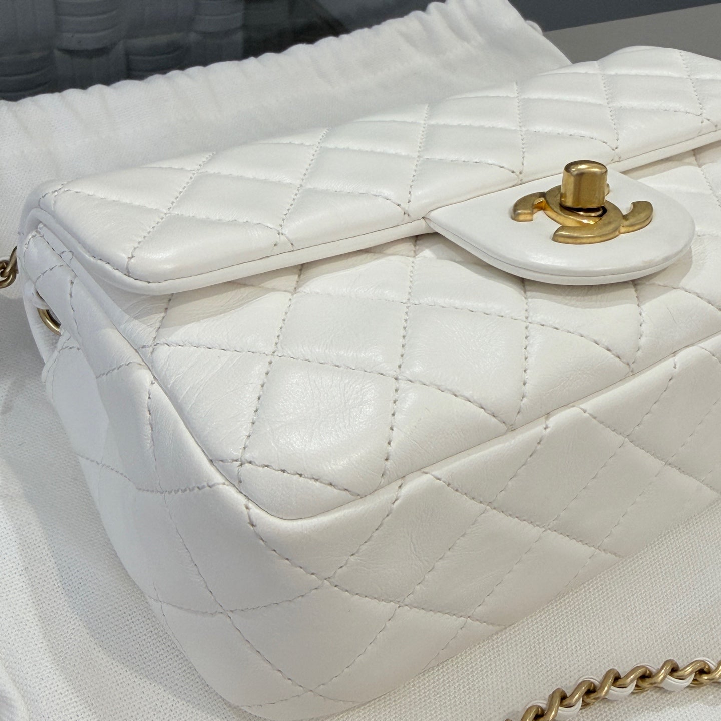 Chanel - Timeless/Classique - Leather - White - (mini)