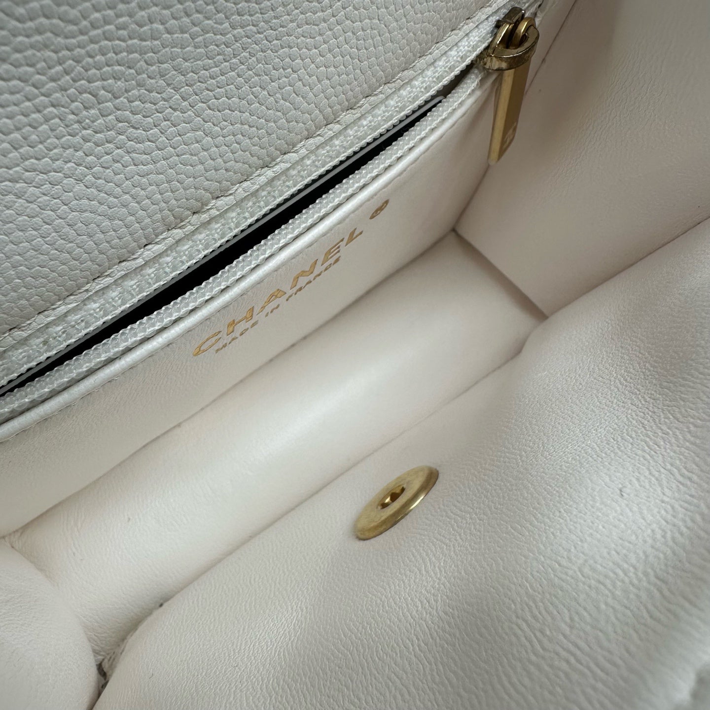 Chanel - Timeless/Classique - Leather - White - (mini)