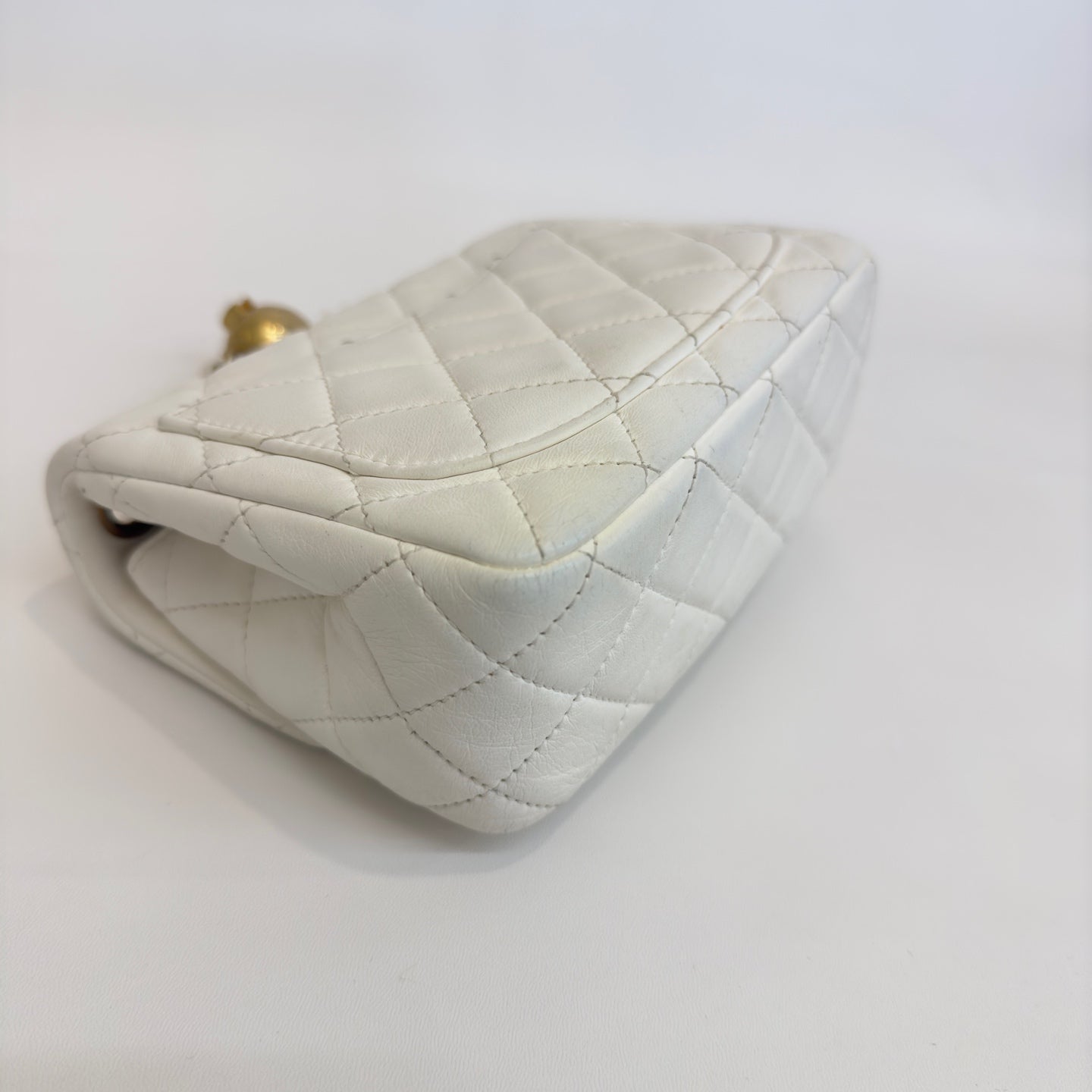Chanel - Timeless/Classique - Leather - White - (mini)