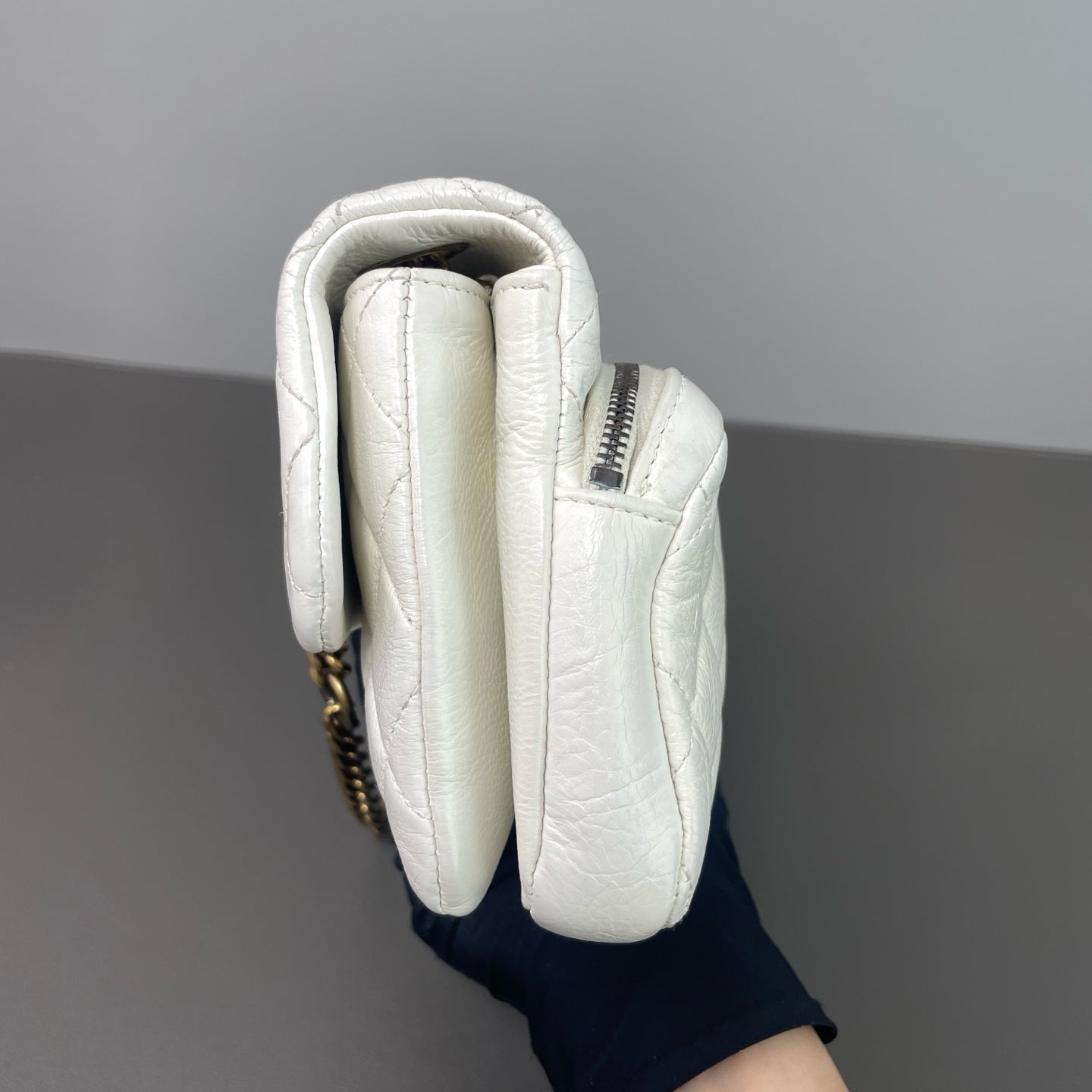 Chanel - Timeless/Classique - Leather - White - (Other)