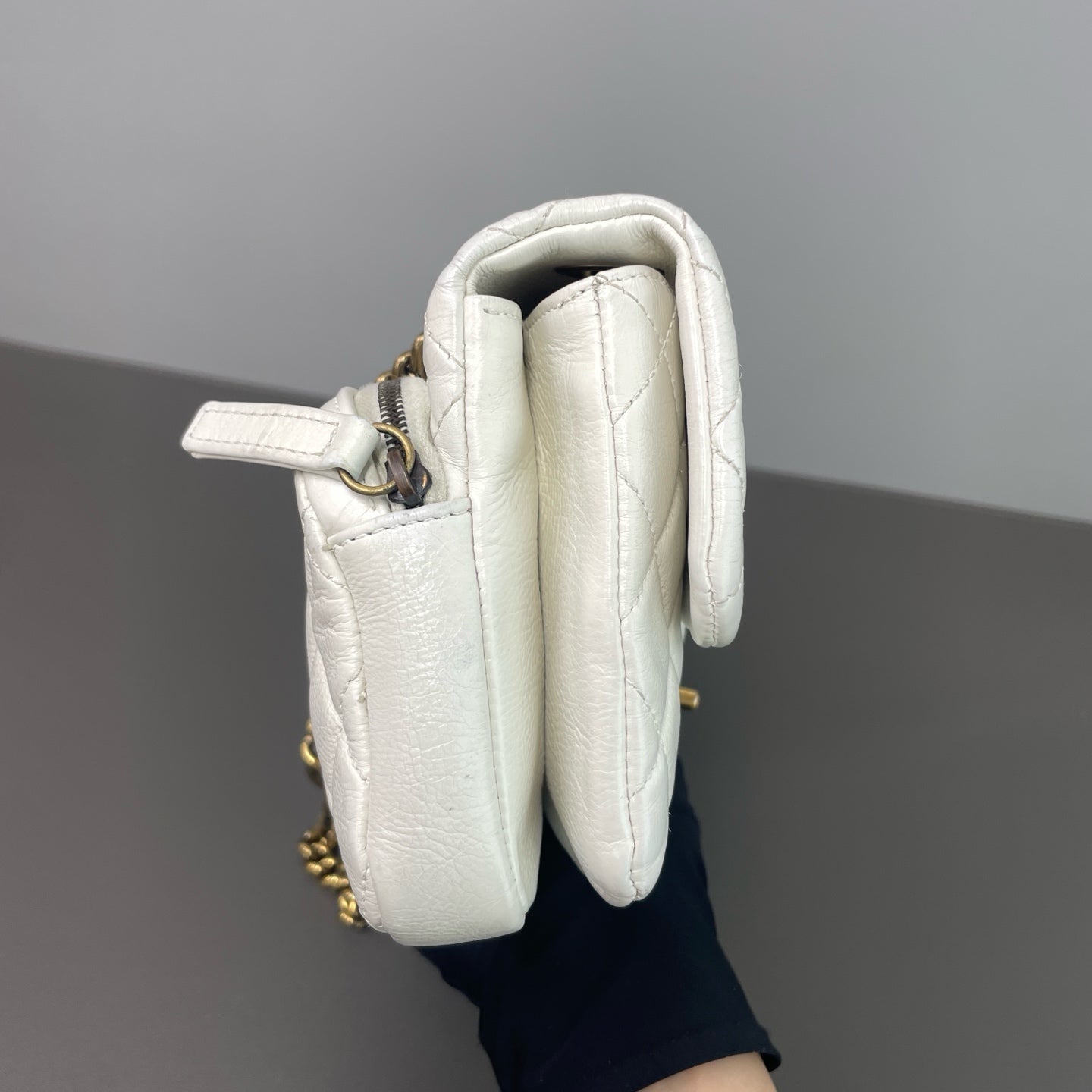 Chanel - Timeless/Classique - Leather - White - (Other)