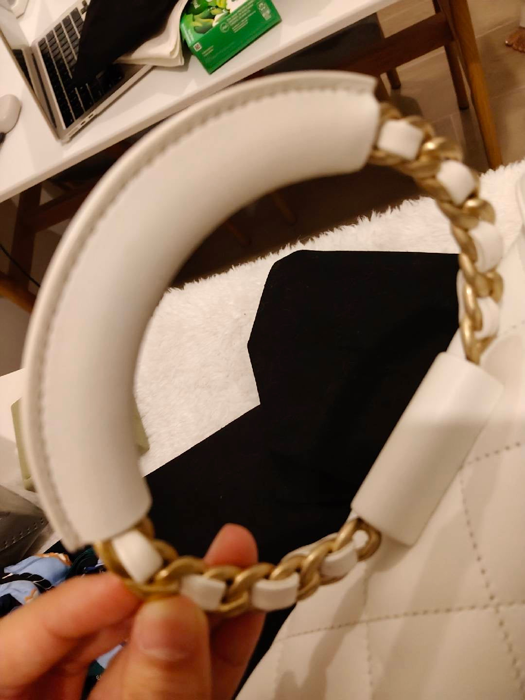 Chanel - Timeless/Classique - Leather - White - (small)