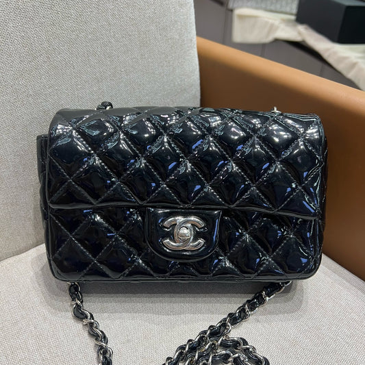 Chanel - Timeless/Classique - Patent leather - Black - (mini)