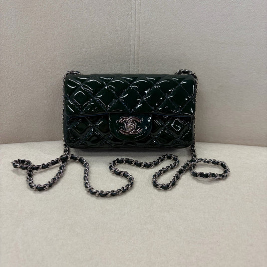 Chanel - Timeless/Classique - Patent leather - Green - (mini)