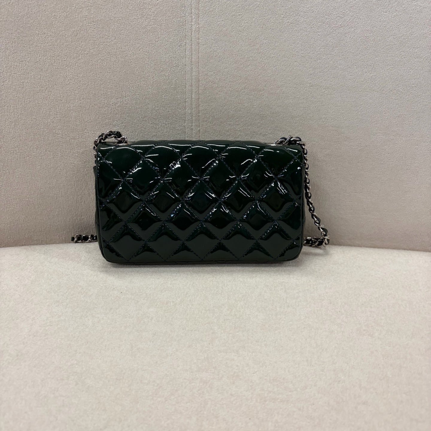 Chanel - Timeless/Classique - Patent leather - Green - (mini)
