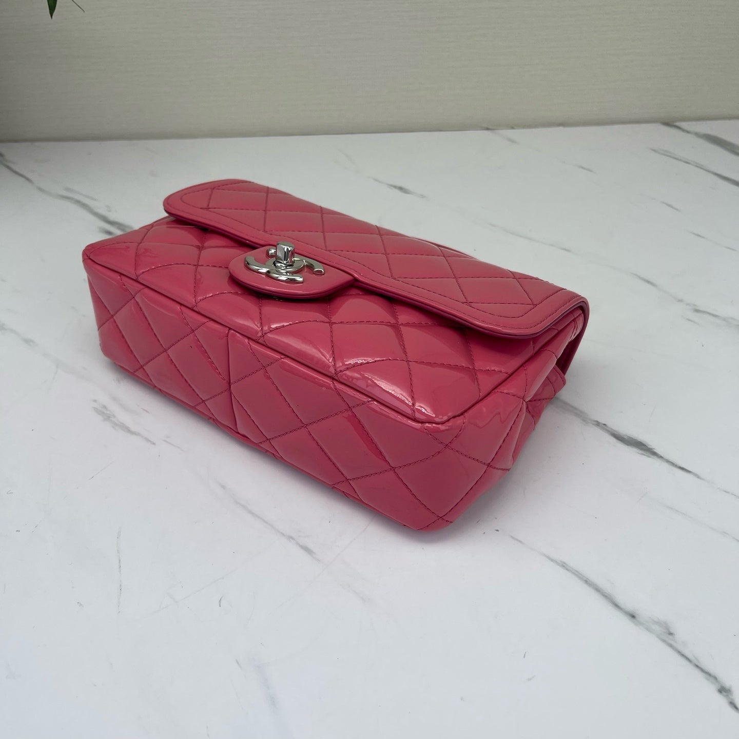 Chanel - Timeless/Classique - Patent leather - Pink - (mini)