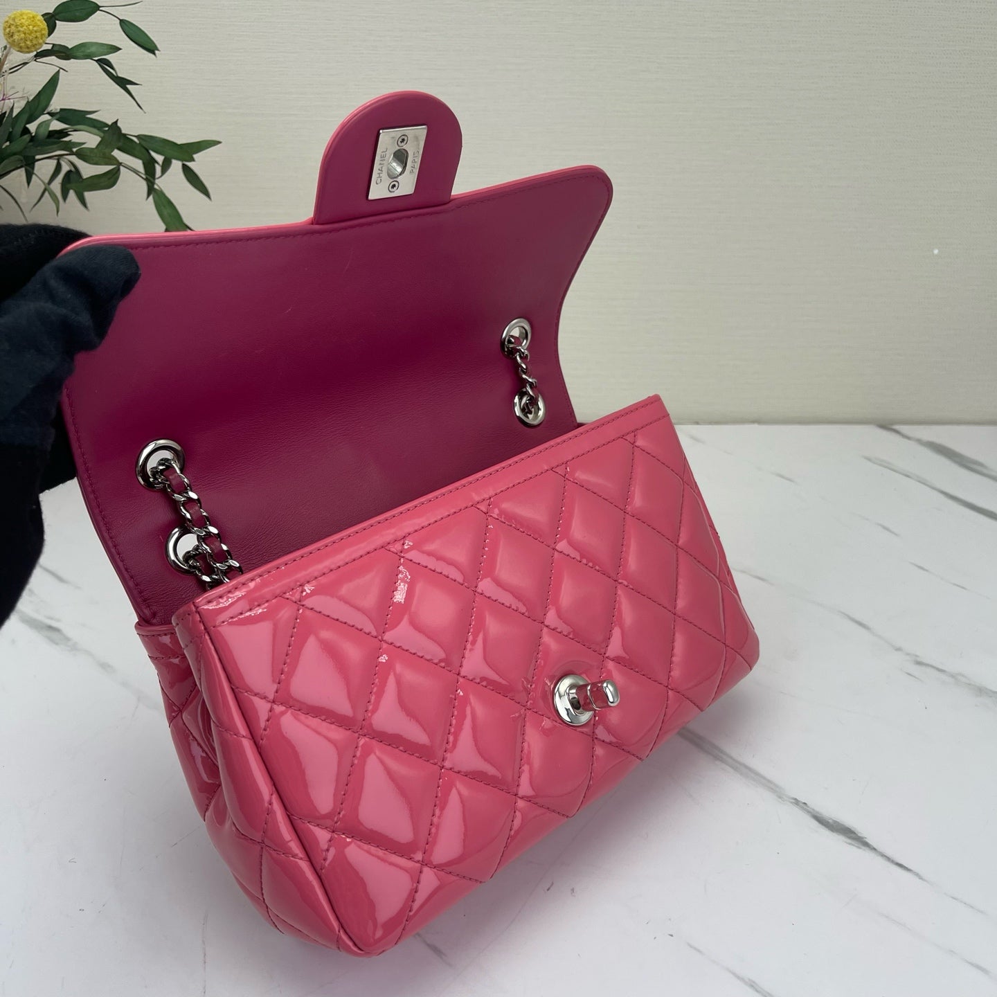 Chanel - Timeless/Classique - Patent leather - Pink - (mini)