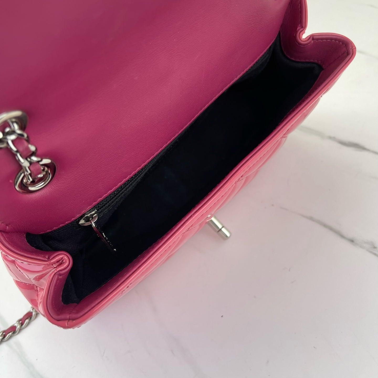 Chanel - Timeless/Classique - Patent leather - Pink - (mini)