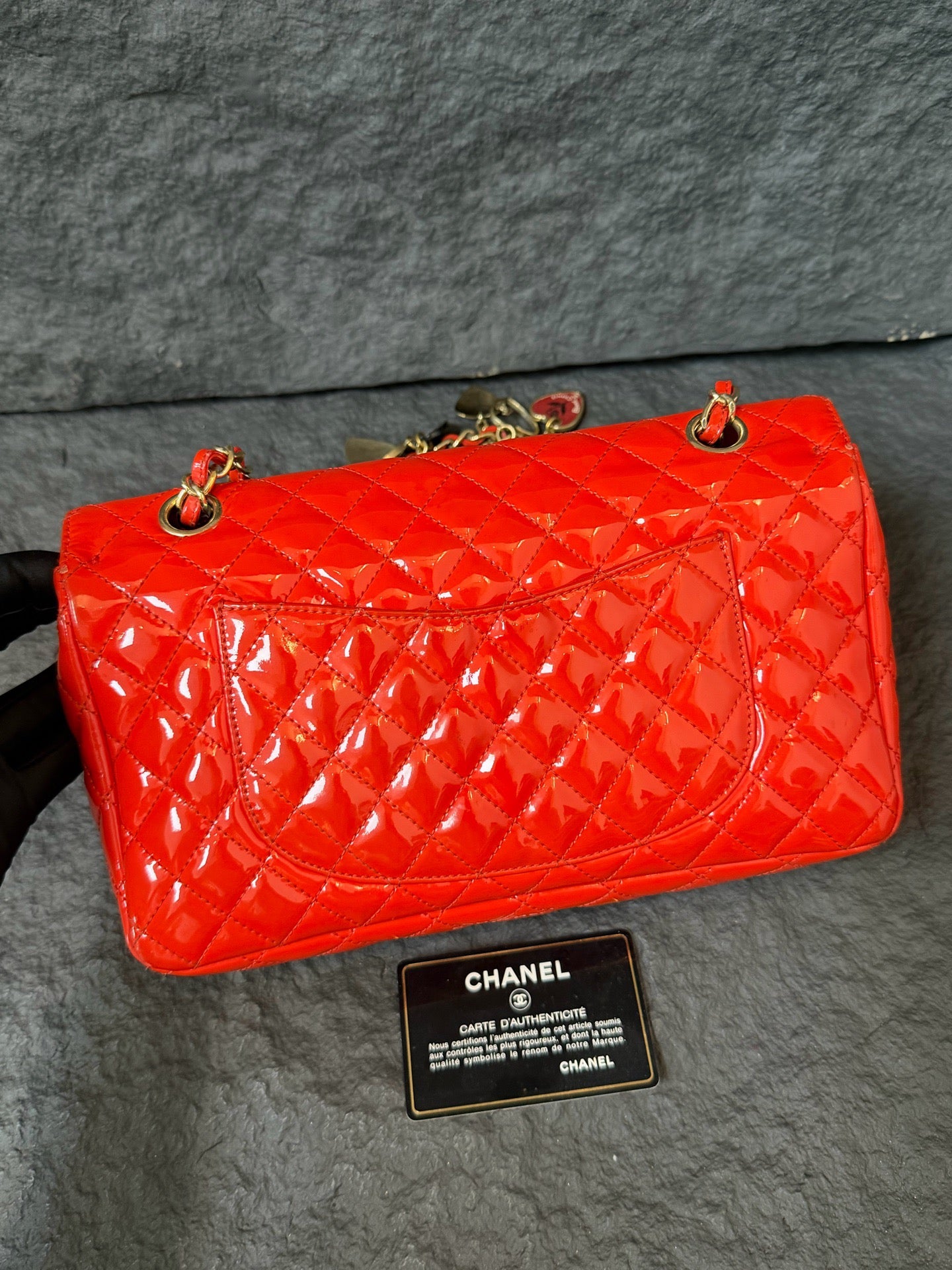 Chanel - Timeless/Classique - Patent leather - Red - (medium)