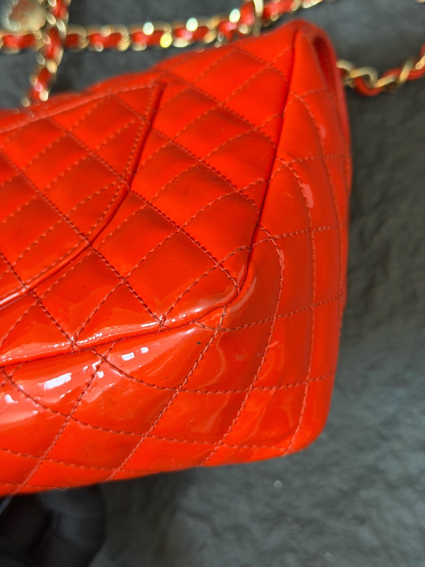 Chanel - Timeless/Classique - Patent leather - Red - (medium)