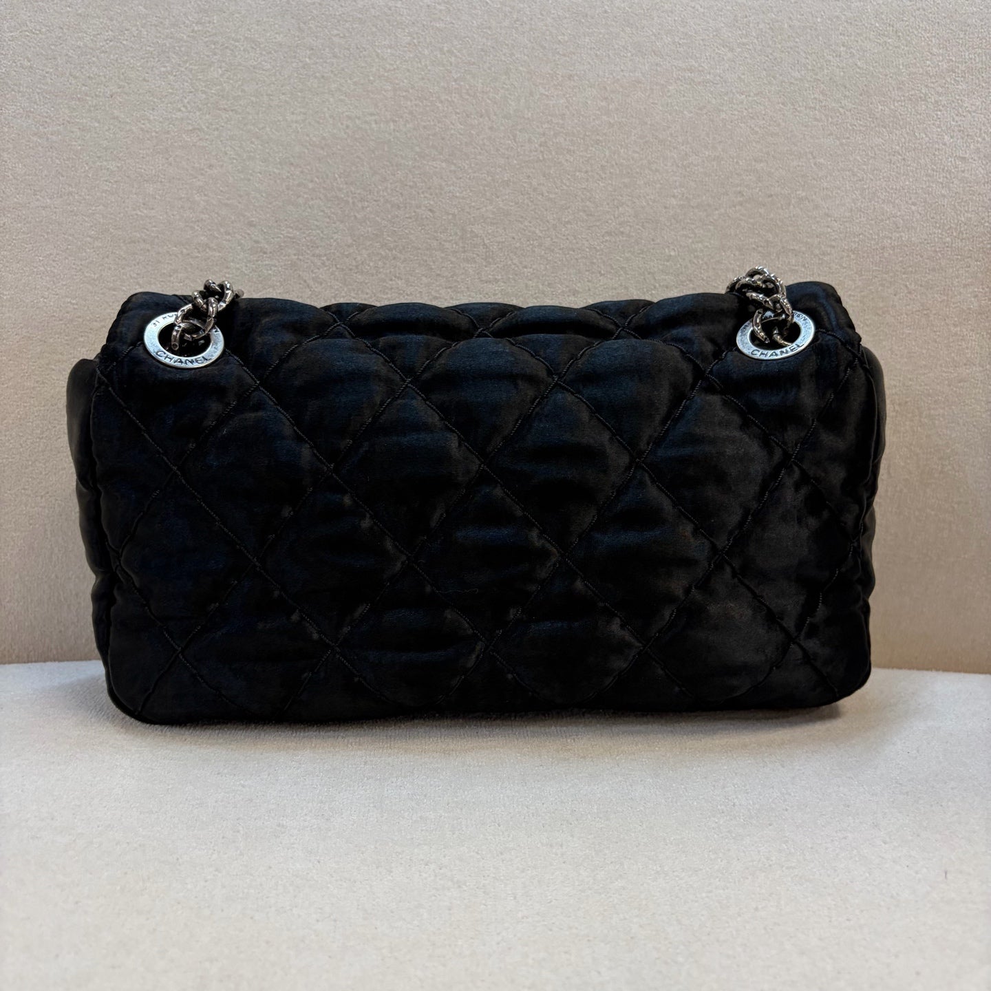 Chanel - Timeless/Classique - Silk - Black - (medium)