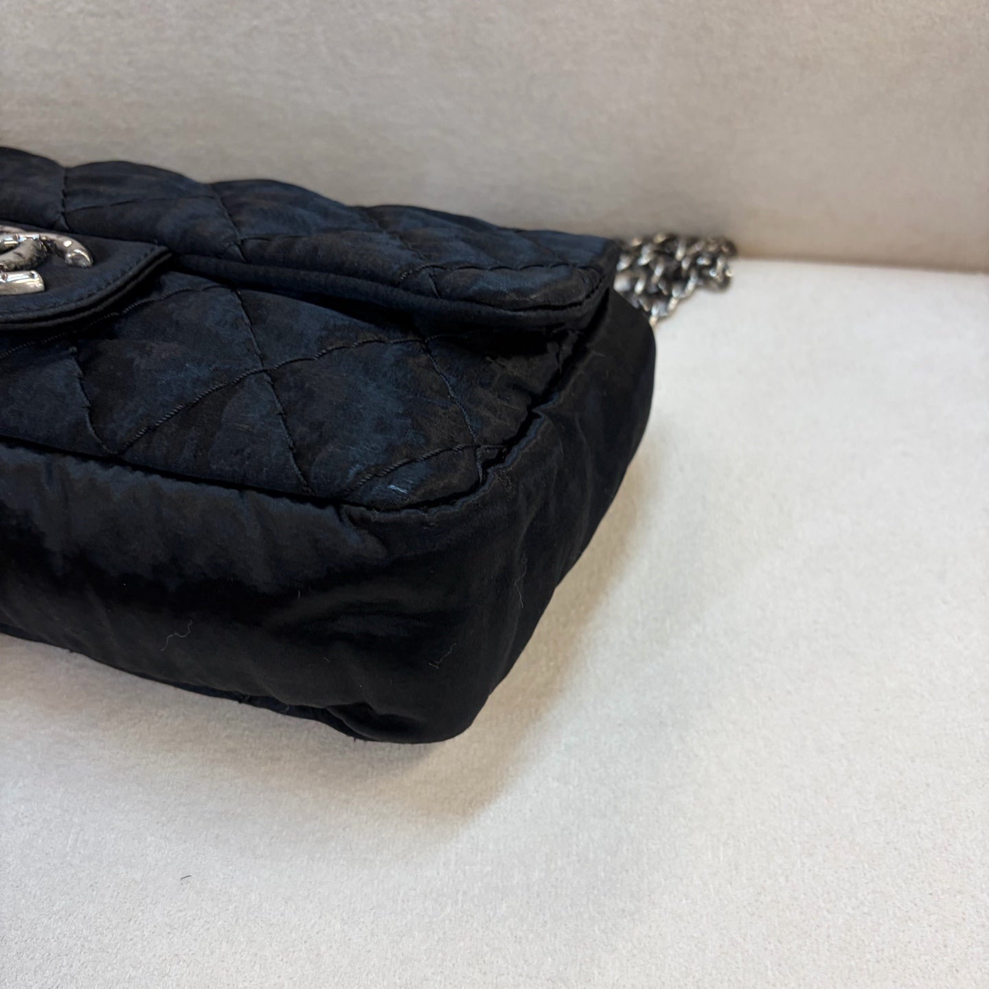Chanel - Timeless/Classique - Silk - Black - (medium)