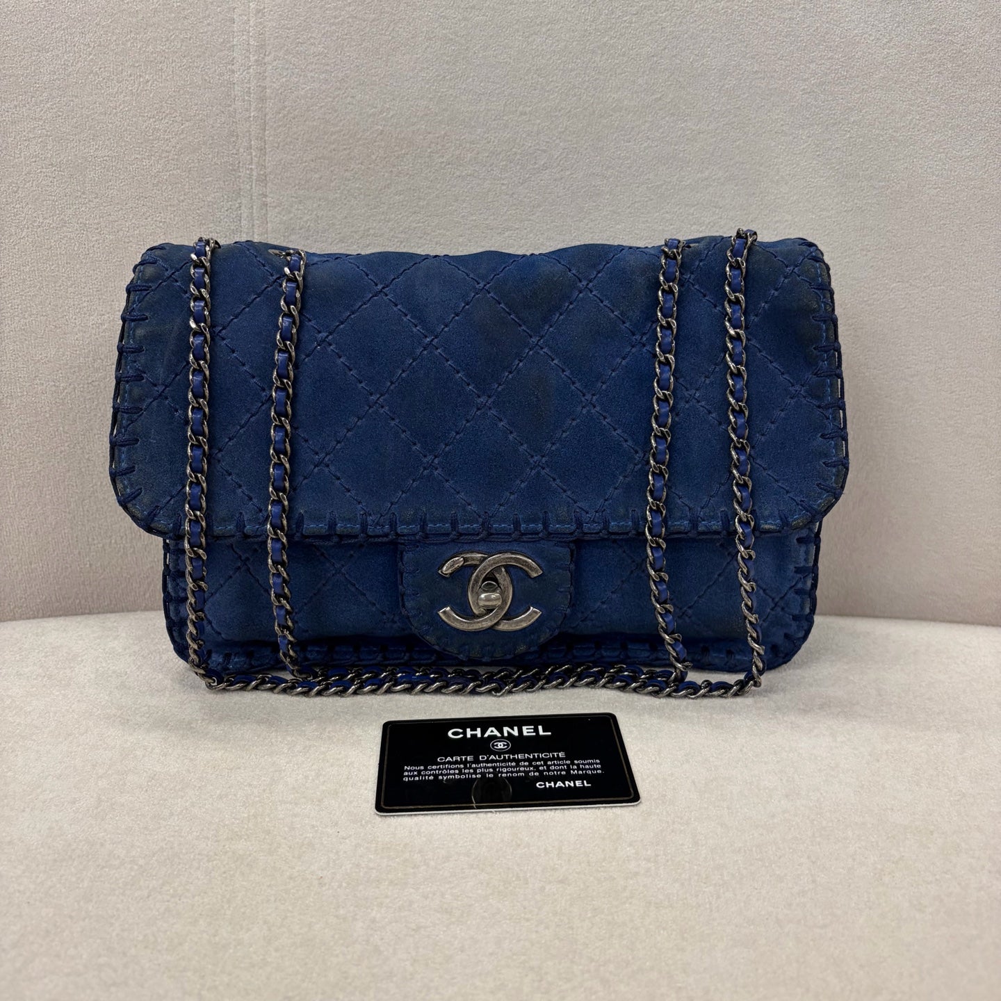 Chanel - Timeless/Classique - Suede - Blue - (medium)