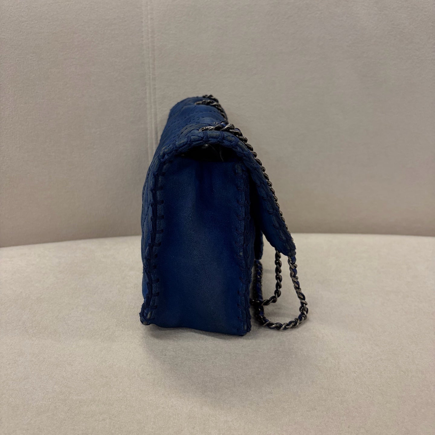 Chanel - Timeless/Classique - Suede - Blue - (medium)
