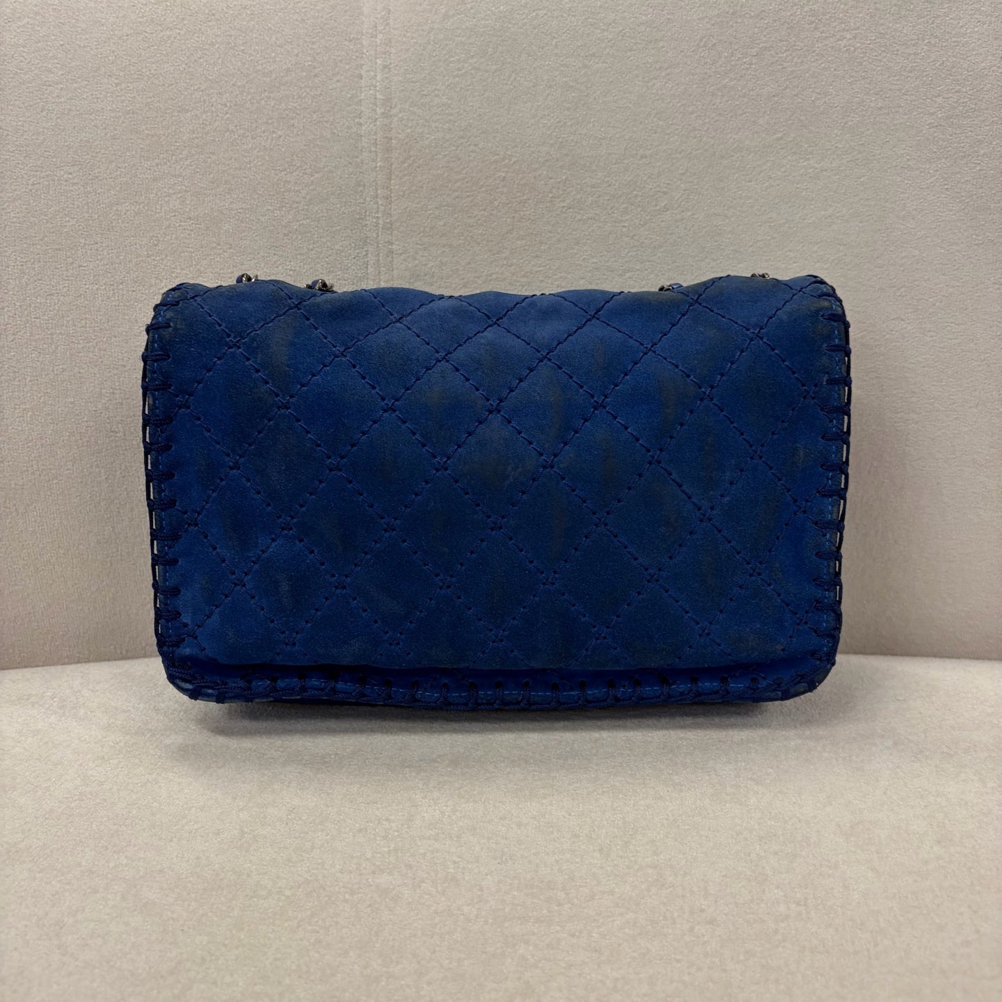 Chanel - Timeless/Classique - Suede - Blue - (medium)