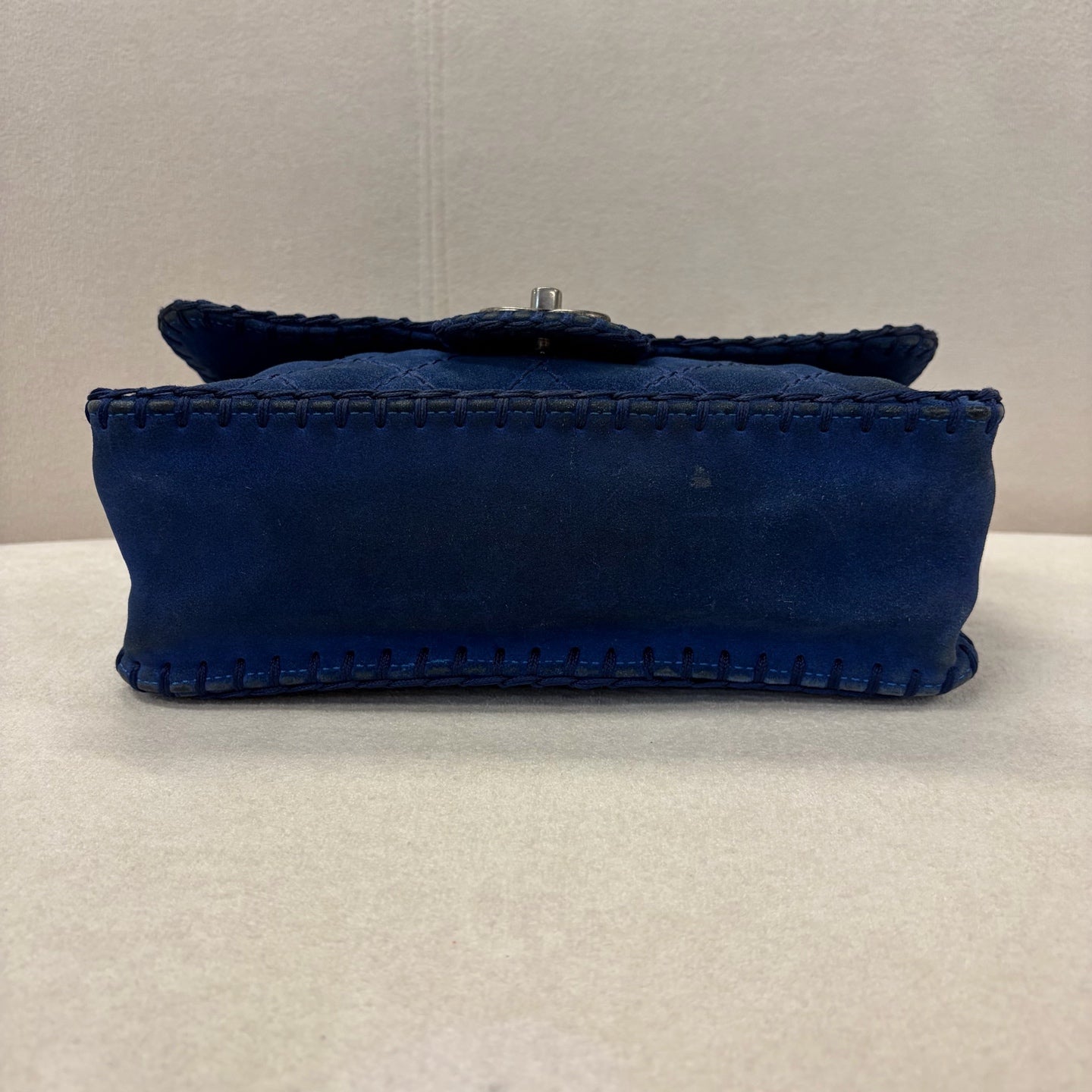 Chanel - Timeless/Classique - Suede - Blue - (medium)
