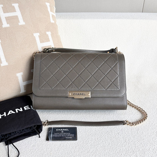 Chanel - Top Handle Flap Bag - Grained calfskin leather - Grey with Gold-Tone Hardware - (medium)