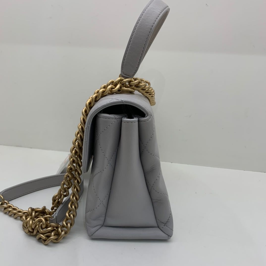 Chanel - Top Handle Flap Bag - Lambskin leather - Grey with Gold-Tone Hardware - (medium)