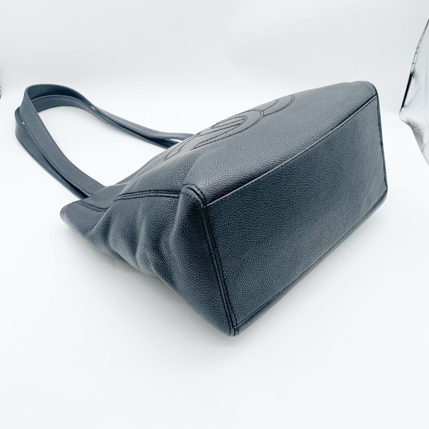 Chanel - Tote Bag - Leather - Black - (small)