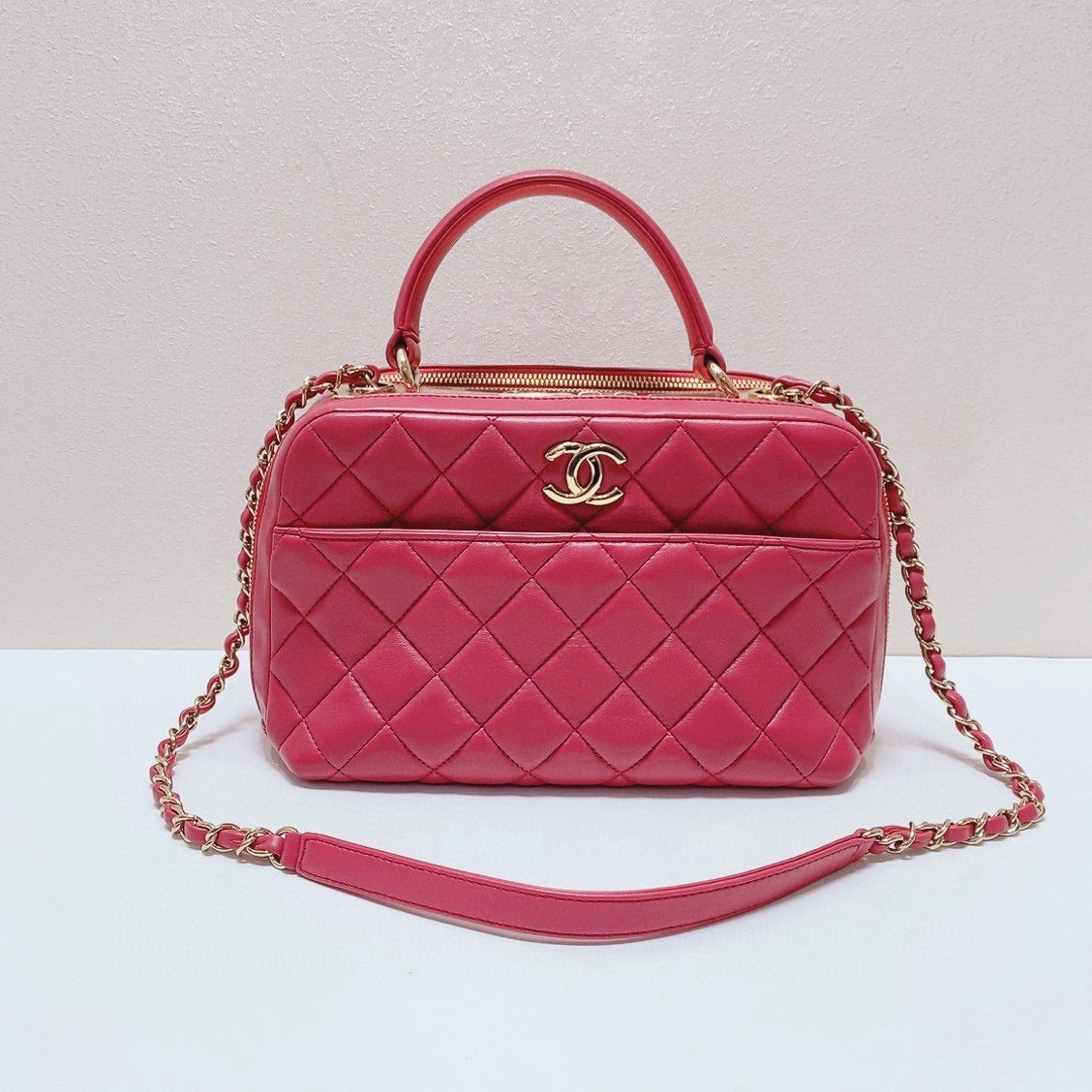Chanel - Trendy CC Bowling Bag - Lambskin leather - Pink with Gold-Tone Hardware - (medium)