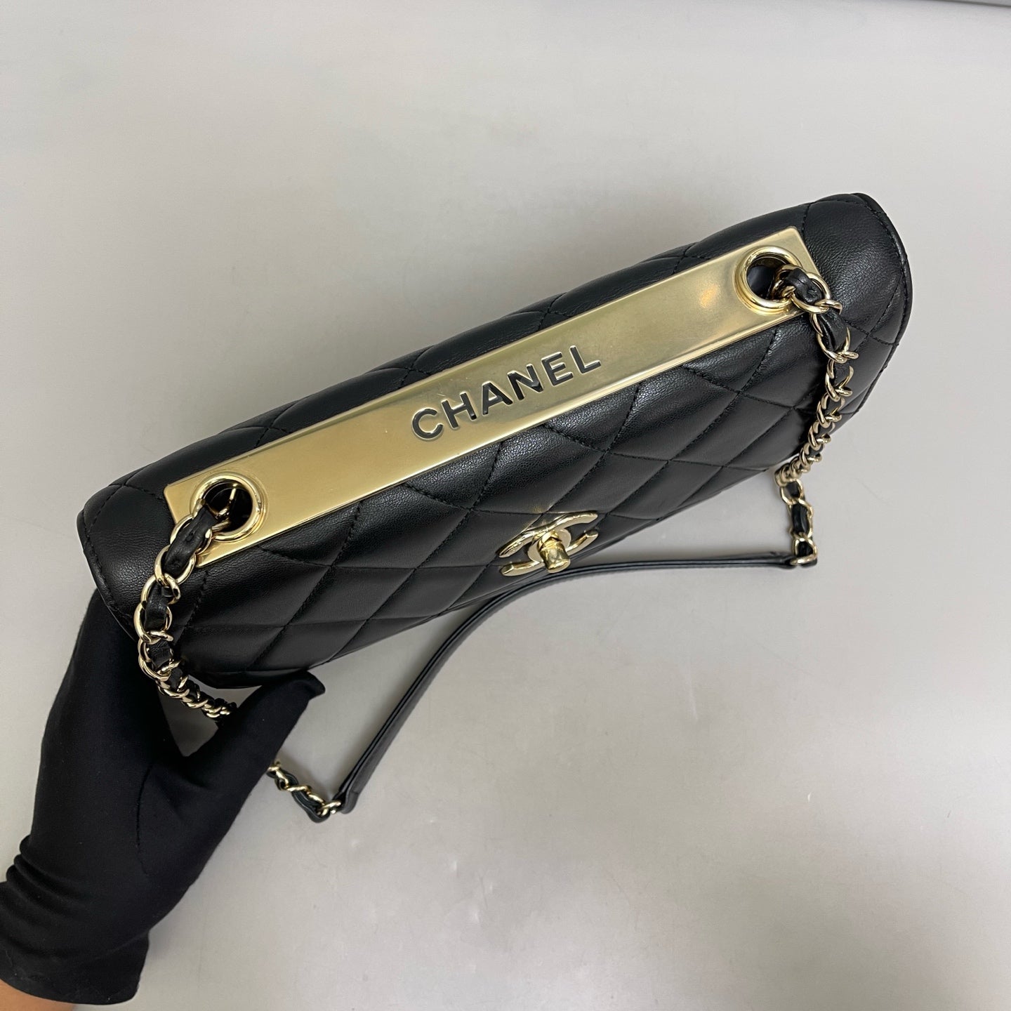 Chanel - Trendy CC - Leather - Black - (medium)