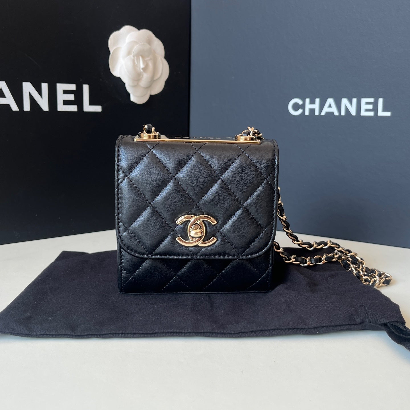 Chanel - Trendy CC - Leather - Black - (mini)