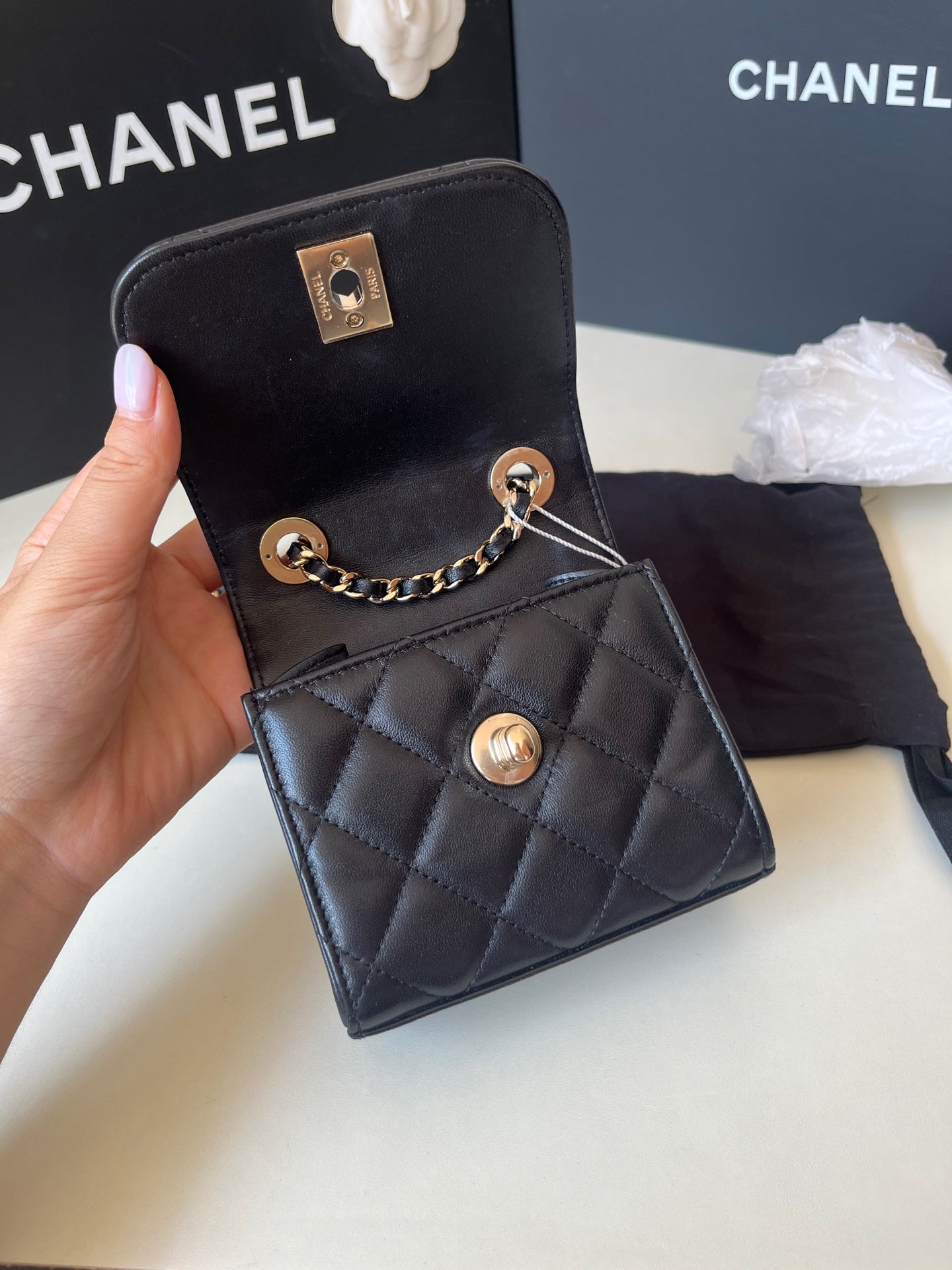 Chanel - Trendy CC - Leather - Black - (mini)