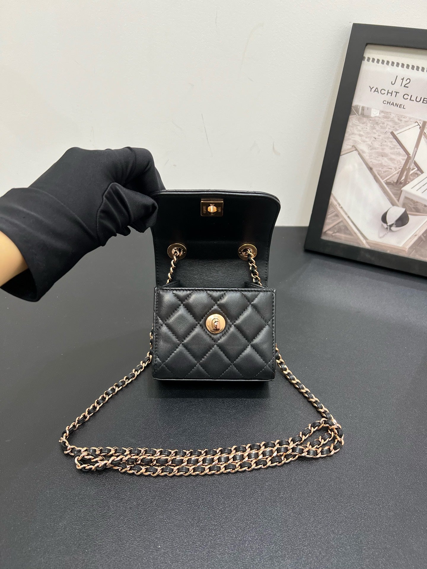 Chanel - Trendy CC - Leather - Black - (mini)