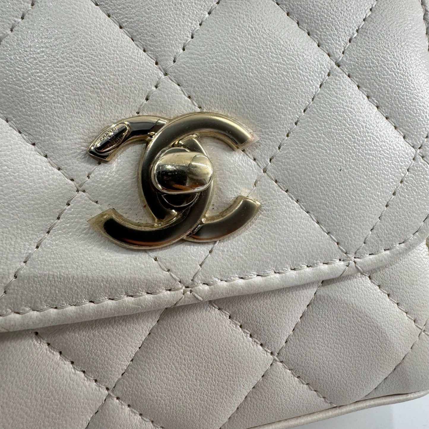 Chanel - Trendy CC Mini Chain Bag - Lambskin leather - White - (mini)