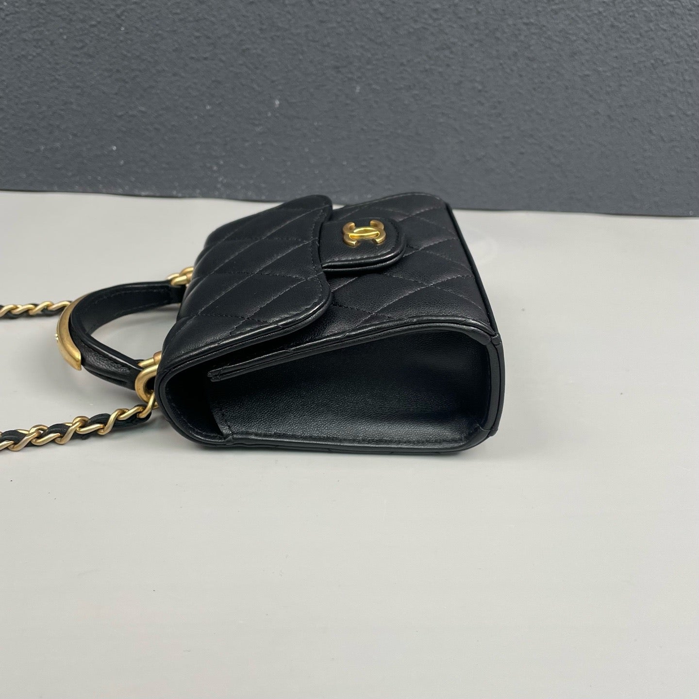 Chanel - Trendy CC Mini Top Handle Chain Bag - Leather - Black - (mini)