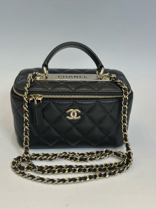 Chanel - Trendy CC Top Handle Vanity Case - Lambskin leather - Black with Gold-Tone Hardware - (mini)