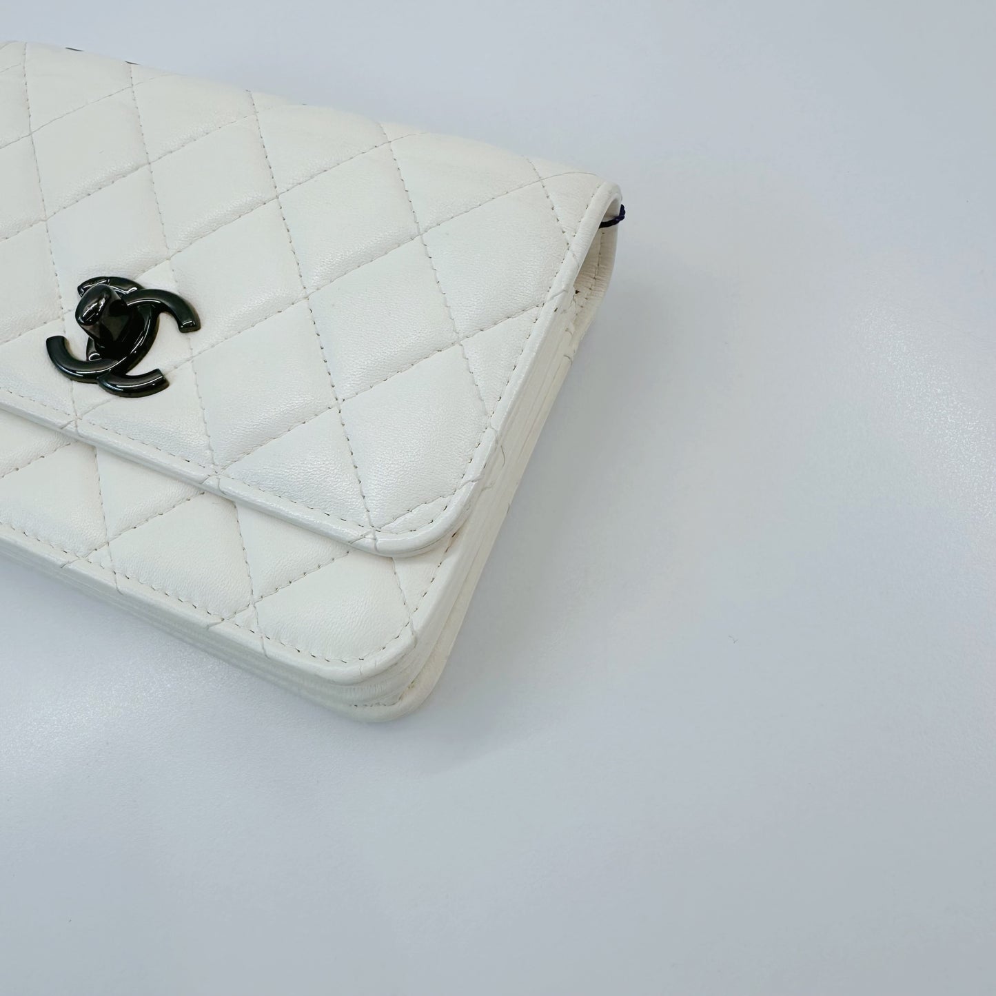 Chanel - Trendy CC WOC - Leather - White