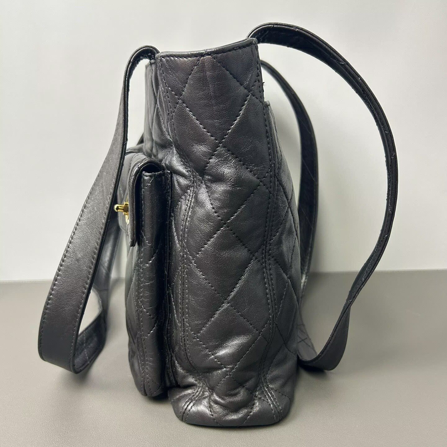 Chanel - Twin Star Shoulder Bag - Leather - Black - (medium)