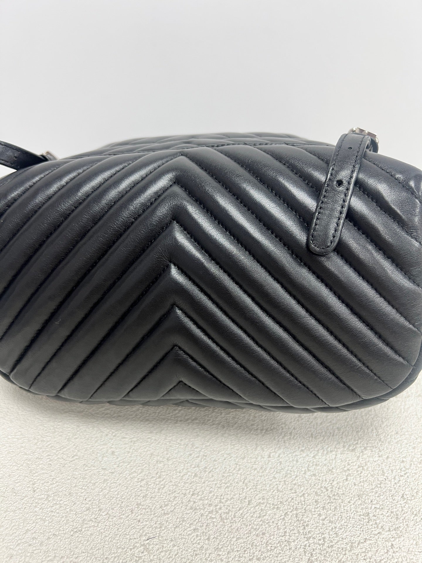 Chanel - Urban Spirit - Leather - Black - (medium)