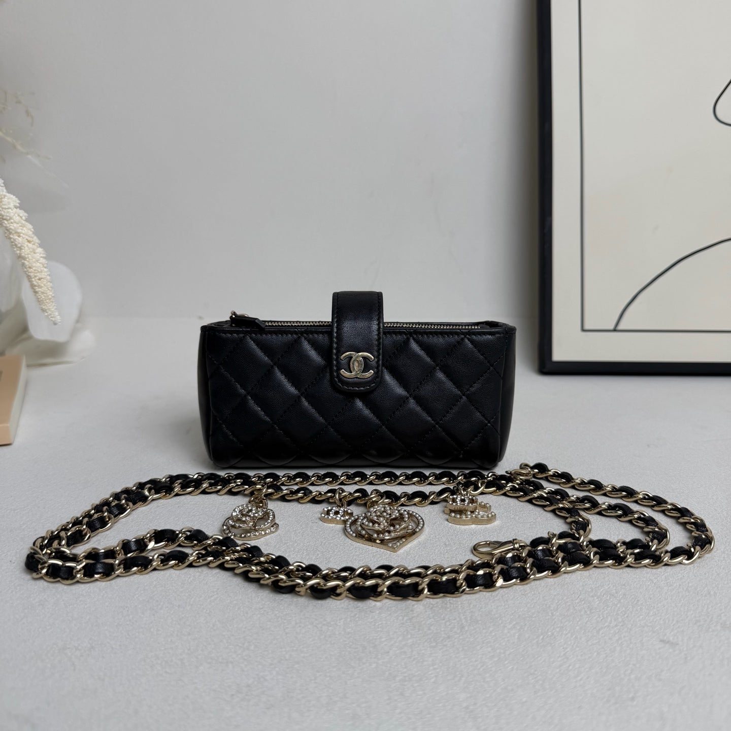 Chanel - Valentines Day Camellia Chain Bag - Leather - Black - (mini)