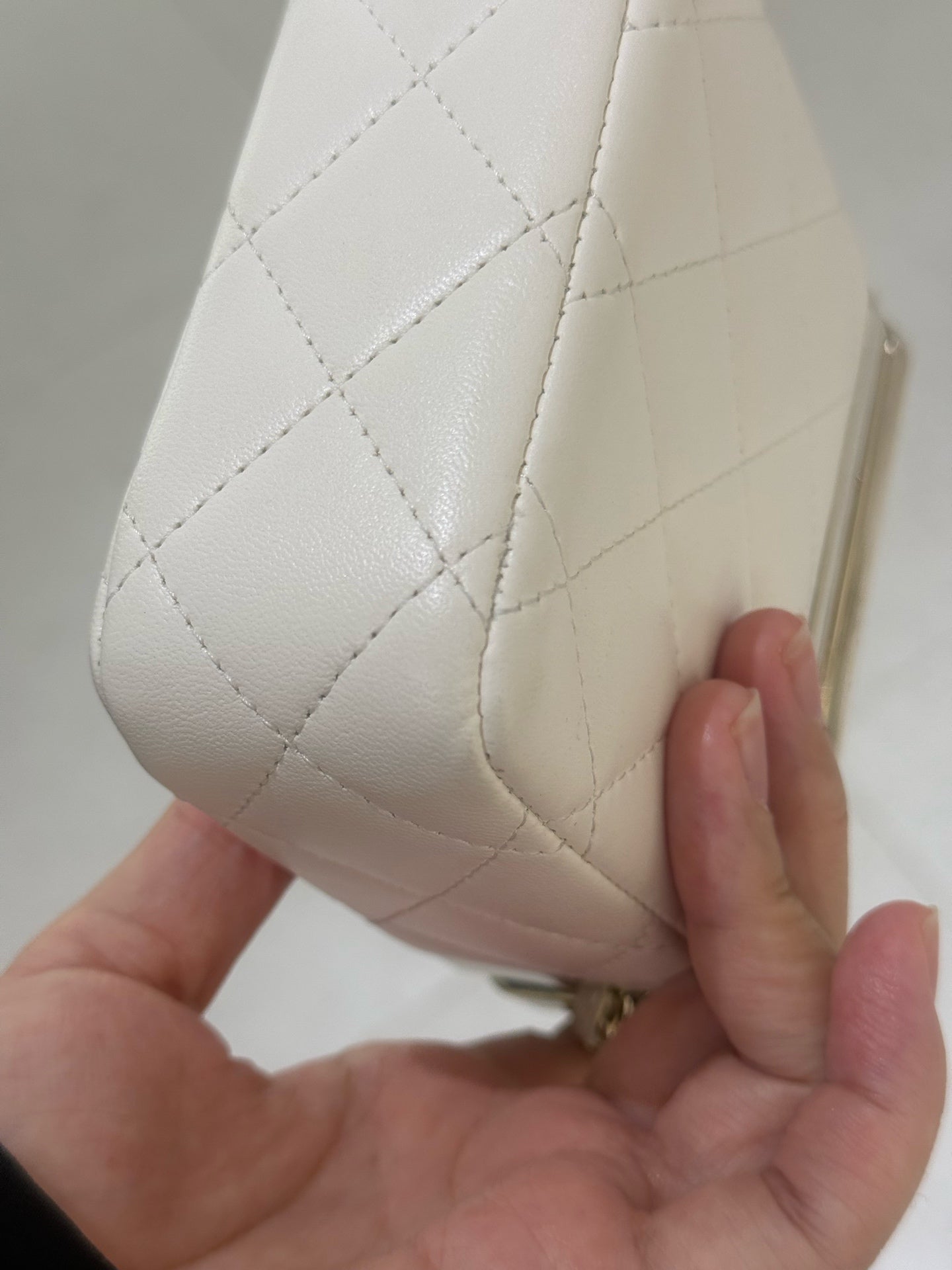 Chanel - Vanity Case - Leather - White